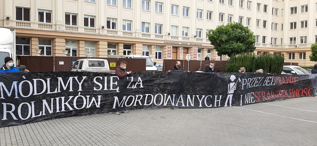 "Śmierć Polskiego Rolnictwa"! Wojewoda nie chce rozmów z rolnikami! [FOTO] - Zdjęcie główne