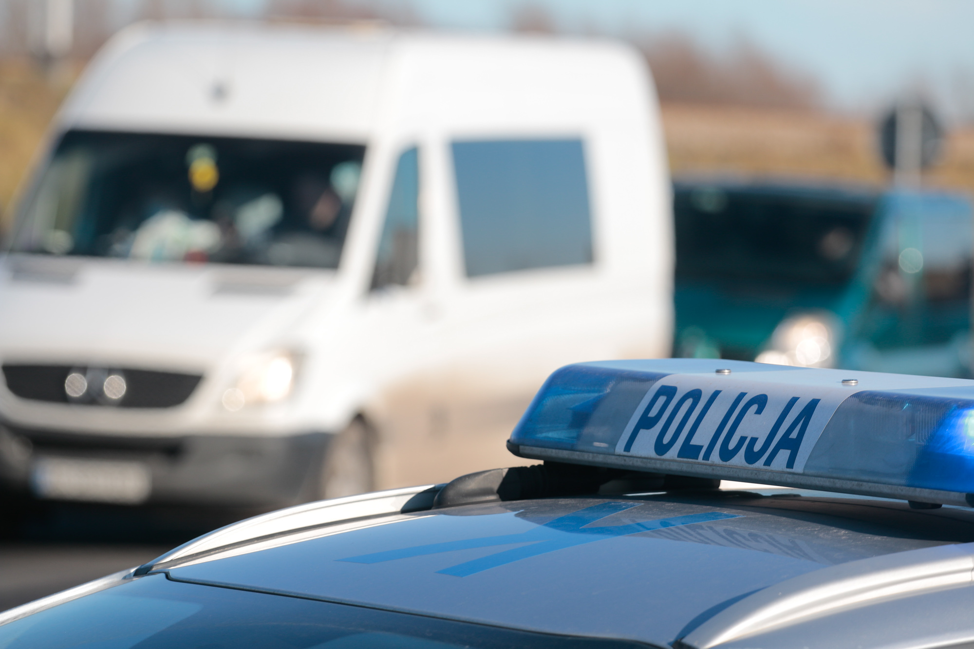 Sznur samochodów czekających na odprawę liczy kilka kilometrów