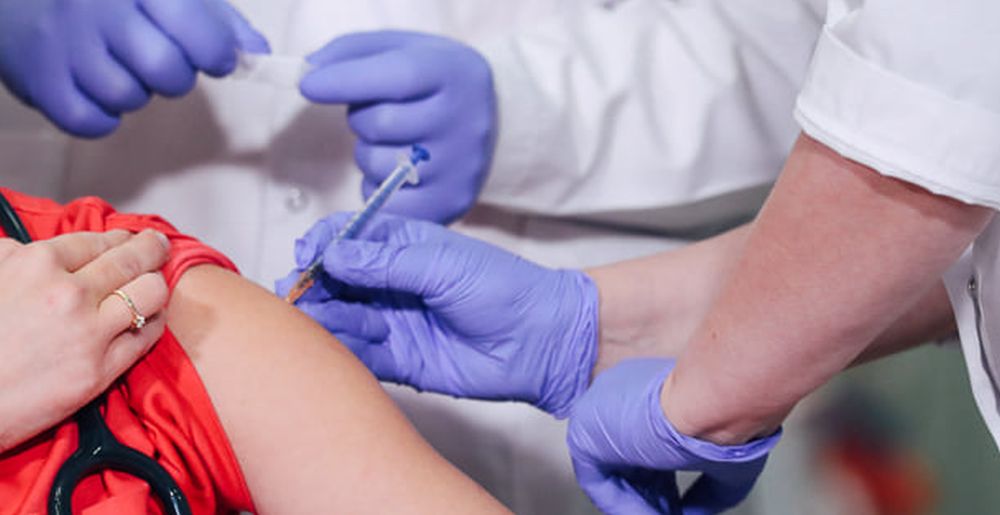 Rząd zmienia plan szczepień przeciw COVID-19 - Zdjęcie główne