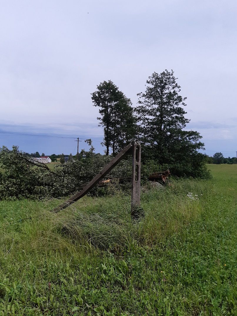 Trwa szacowanie strat po nocnych nawałnicach.