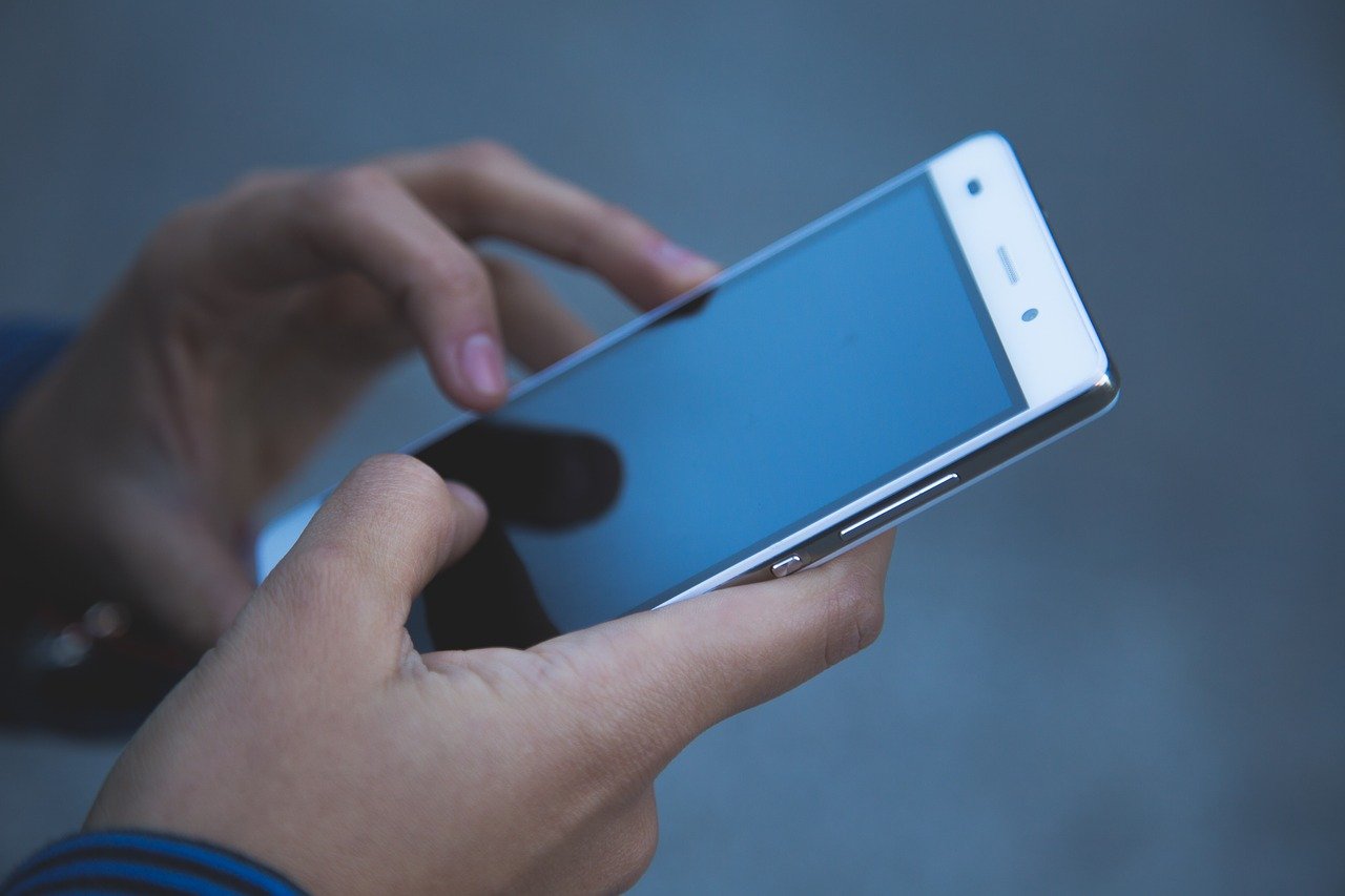 50-latka ukradła telefon. Ukryła go w osobliwym miejscu - Zdjęcie główne