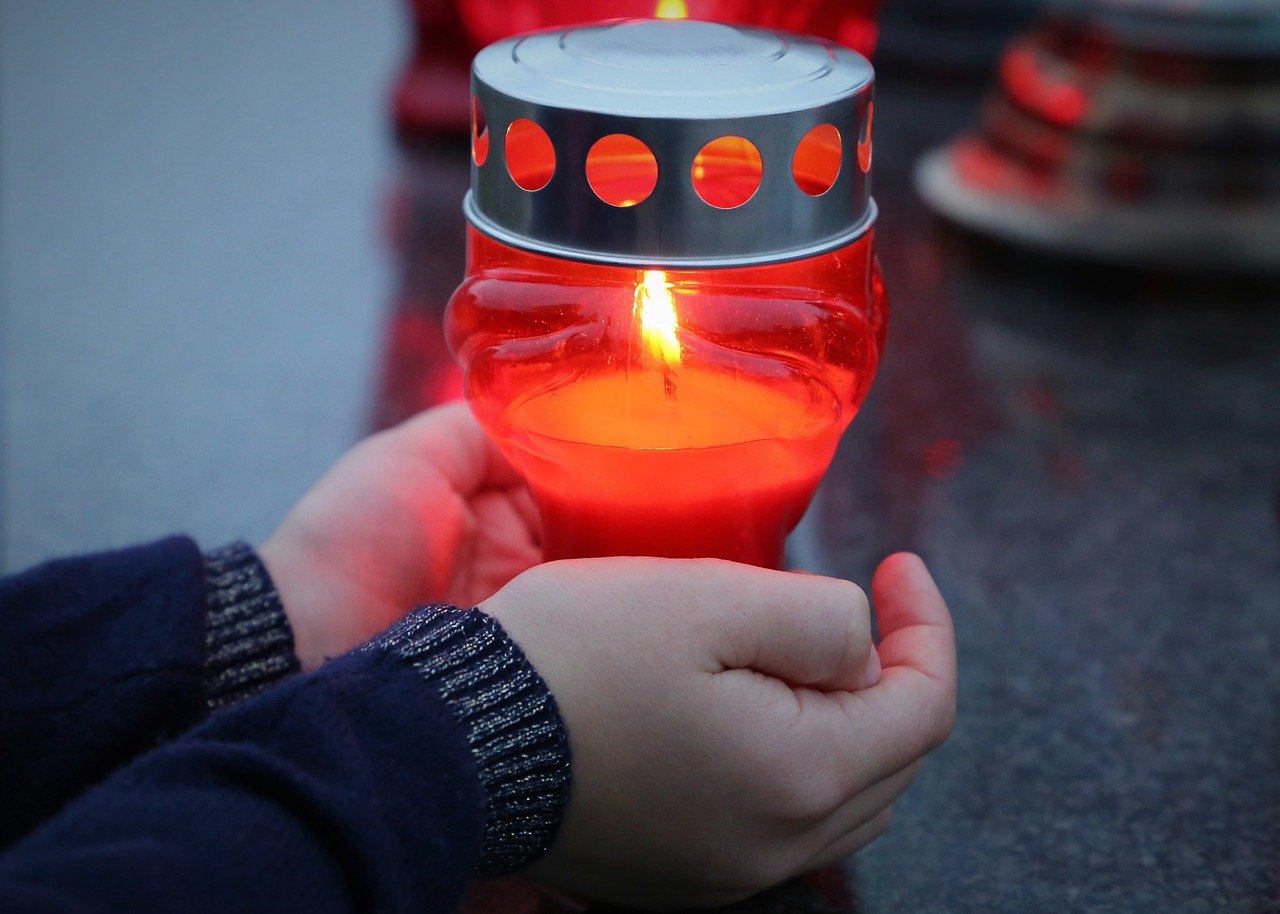 14-latek wziął pętlę i powiesił się w łazience. Za ścianą byli rodzice - Zdjęcie główne