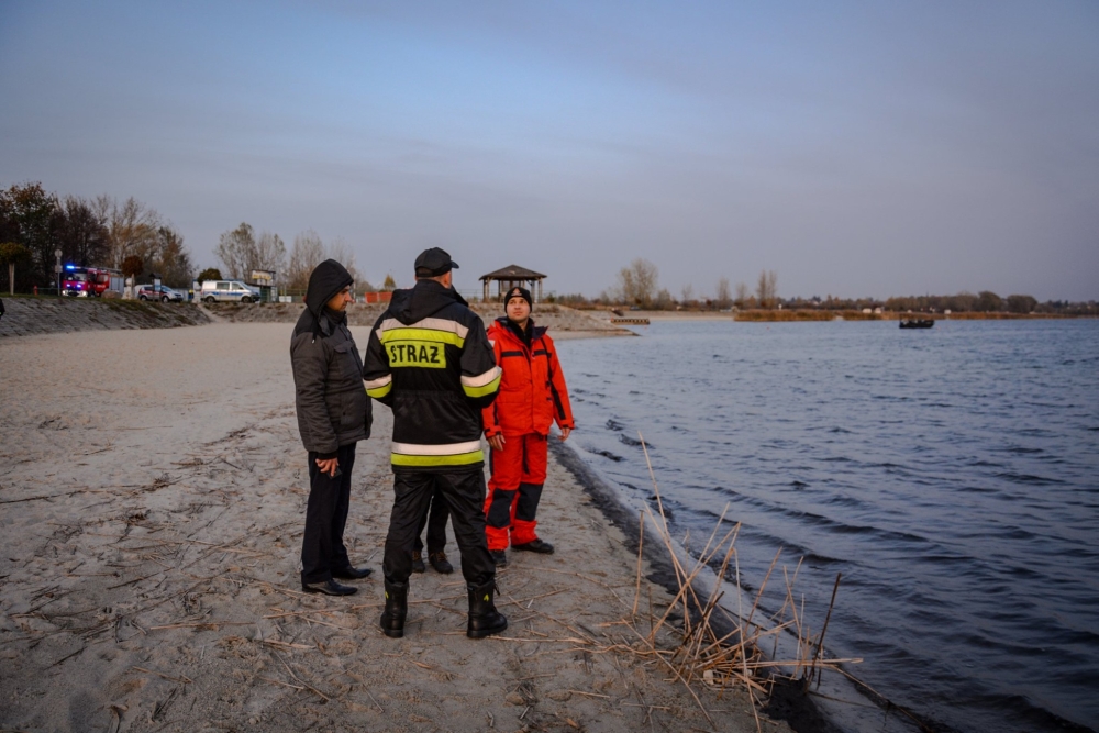 Czy plama na Jeziorze Tarnobrzeskim była dla nas zagrożeniem? ZNAMY WYNIKI BADAŃ - Zdjęcie główne