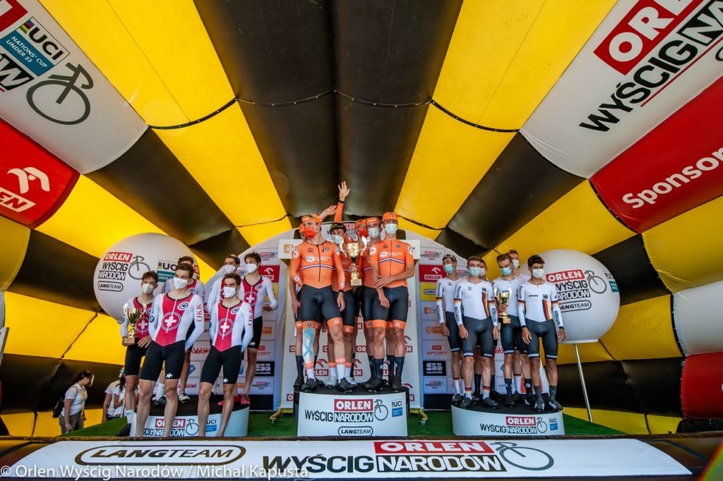 Holandia triumfuje w pierwszym etapie Wyścigu Narodów - Zdjęcie główne