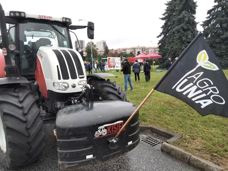 Protest rolników z Agrounii. Blokada drogi krajowej 94 w Pilźnie [MAPA] - Zdjęcie główne