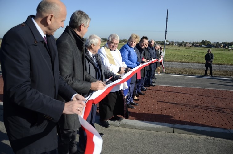 Kierowcy jeżdżą już nową obwodnicą - Zdjęcie główne