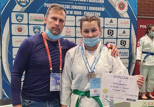 Oliwia Ziewalicz zdobyła złoto na Pucharze Polski w judo. To zawodniczka krośnieńskiego klubu - Zdjęcie główne