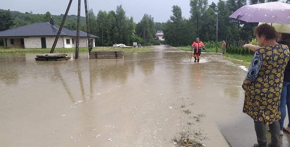 Tylko w niedzielę prawie 300 interwencji straży po ulewach na Podkarpaciu [ZDJĘCIA] - Zdjęcie główne