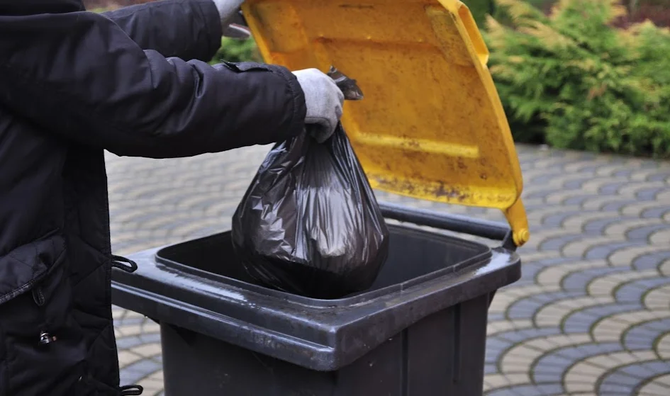 Będzie podwyżka opłat za odbiór śmieci w gminie Nowa Dęba w 2023 roku? Radni podjęli decyzję - Zdjęcie główne