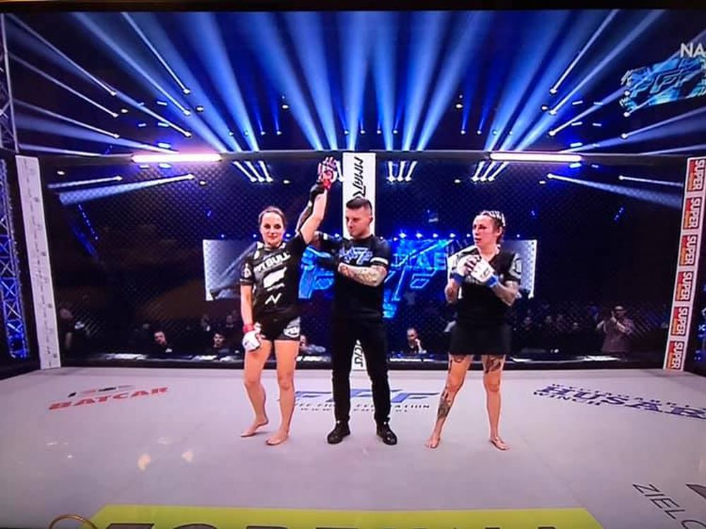 Zawodniczka z Podkarpacia wygrywa pojedynek na FFF2 MMA - Zdjęcie główne