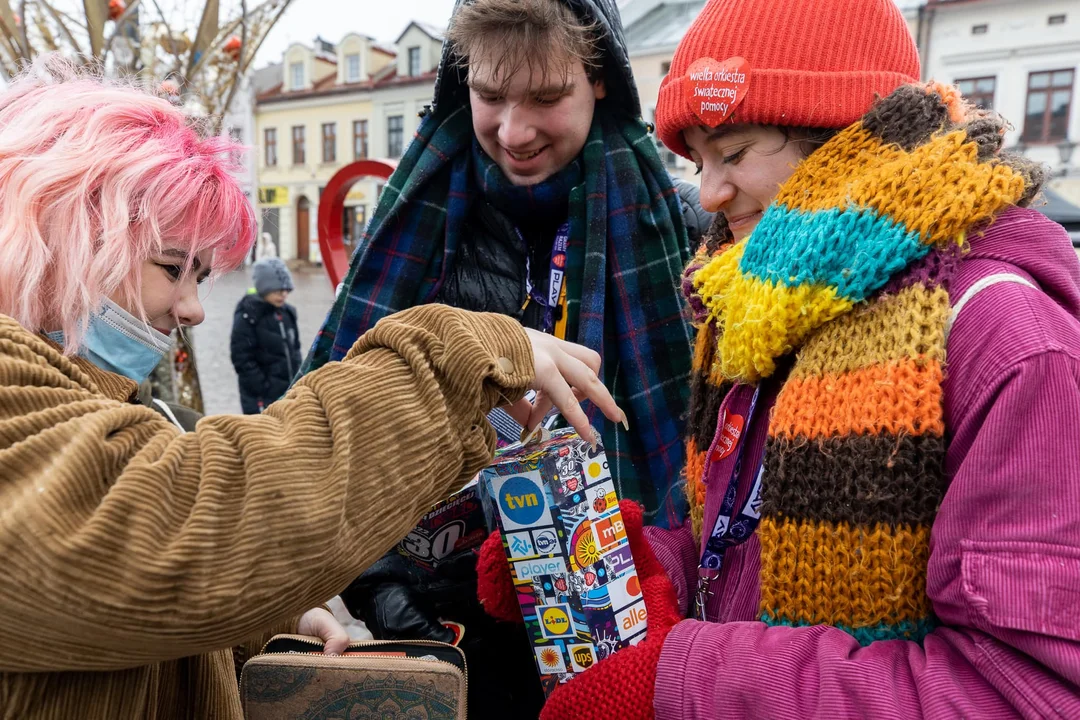 Do końca świata i jeden dzień dłużej. Ile zebrano pieniędzy w poszczególnych sztabach WOŚP na Podkarpaciu? [AKTUALIZACJA] - Zdjęcie główne