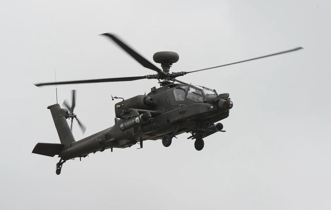 12 śmigłowców AH-64 Apache armii amerykańskiej przyleci do Rzeszowa - Jasionki [ZDJĘCIA] - Zdjęcie główne
