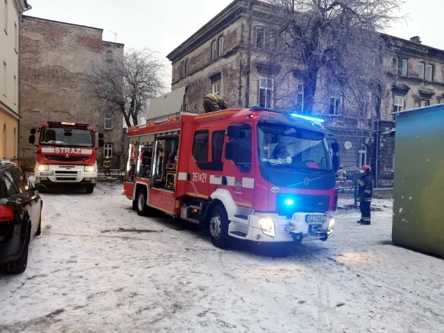 Pożar w kamienicy w Przemyślu. Z budynku ewakuowano 15 osób!  - Zdjęcie główne