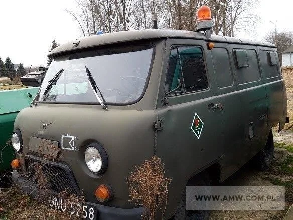 Samochód UAZ 452, NR fabryczny: 265960 Rok produkcji: 1984 Cena: 8000 zł