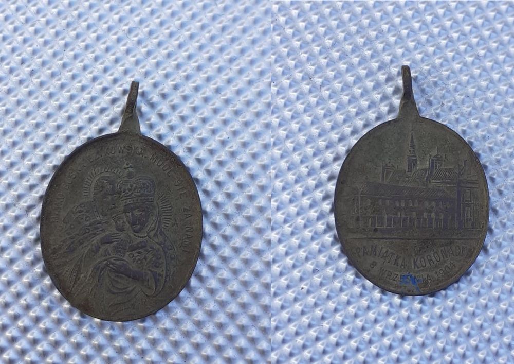Co za odkrycie! Uczniowie tarnobrzeskiej "Szóstki" znaleźli skarb sprzed 100 lat! [FOTO] - Zdjęcie główne