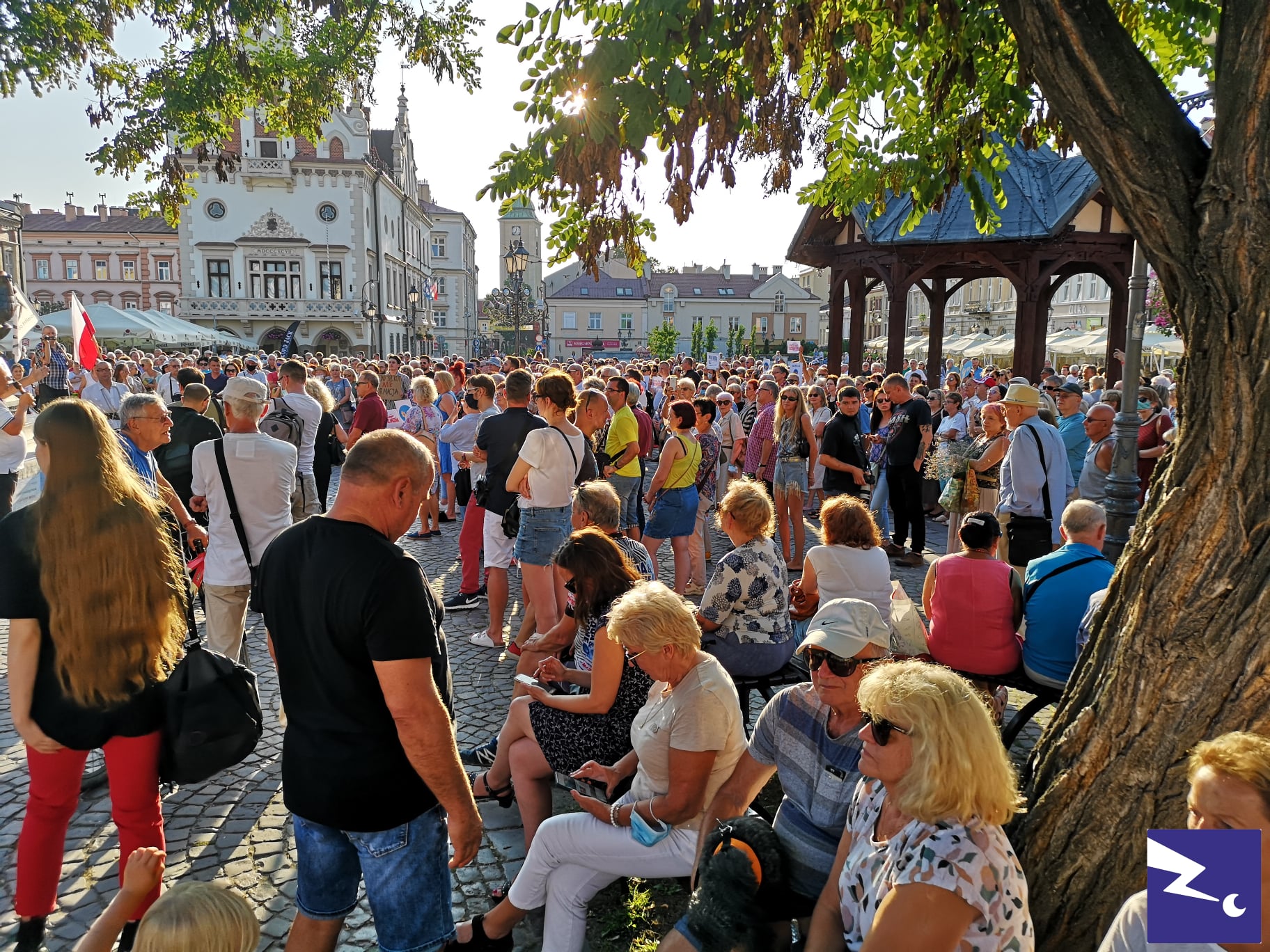 zdjęcia z wtorkowego protestu "Wolne media" w Rzeszowie