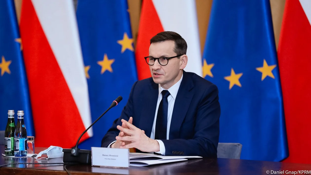 Mateusz Morawiecki w Sejmie: - Ukraina walczy nie tylko o swoją niepodległość. Walczy o wolność całej Europy. Wróciły demony drugiej wojny światowej! - Zdjęcie główne