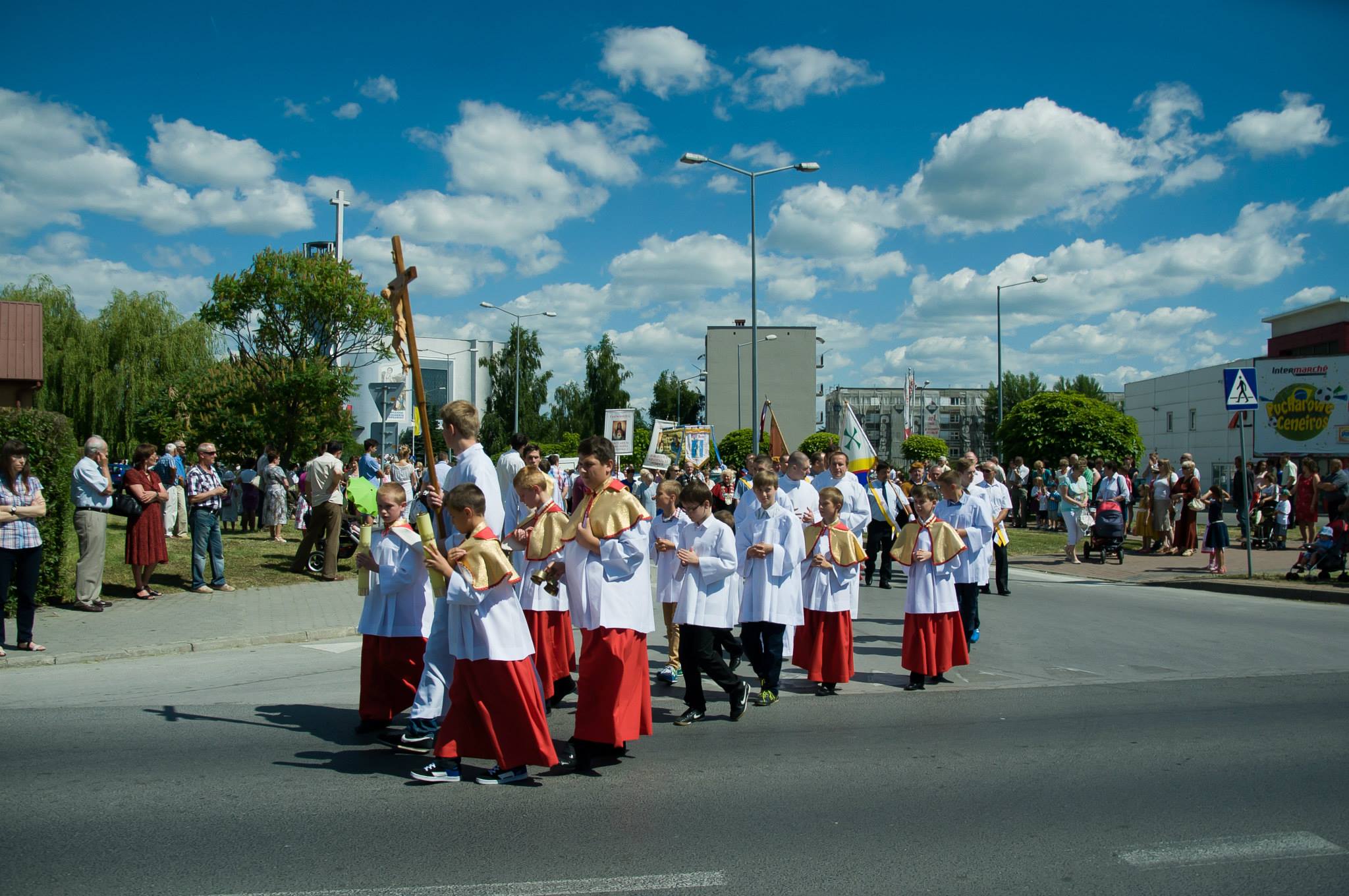 Rok 2014 - Największa procesja Bożego Ciała przeszła ulicami Tarnobrzega z Kościoła MBNP do Klasztoru Ojców Dominikanów.