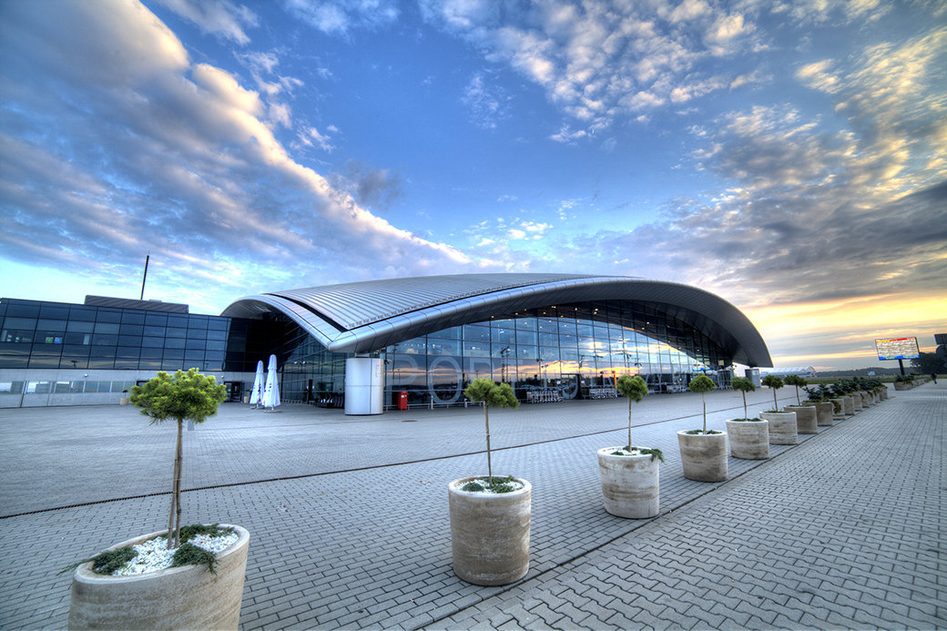 „Nowy podkarpacki ład” na lotnisku w Jasionce - Zdjęcie główne