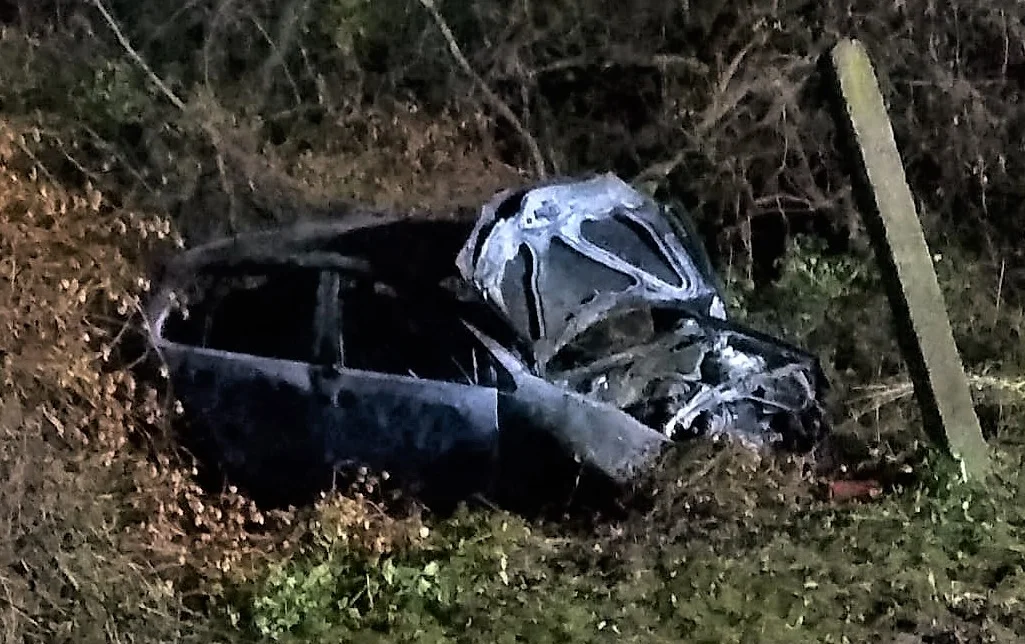 Wypadek w Darowicach koło Przemyśla. Auto w ogniu, a w środku były trzy nastolatki! [ZDJĘCIA] - Zdjęcie główne