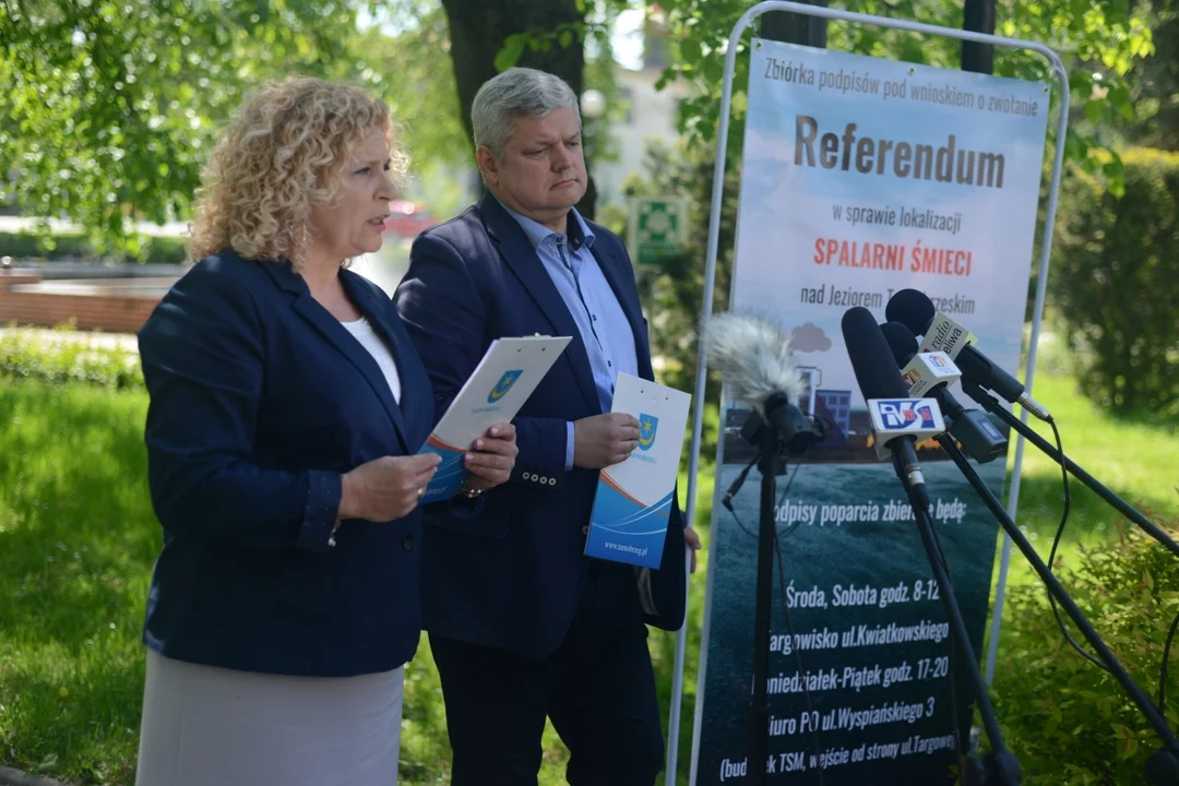 Sukces akcji zbierania podpisów pod wnioskiem o referendum w sprawie lokalizacji spalarni odpadów nad Jeziorem Tarnobrzeskim - Zdjęcie główne