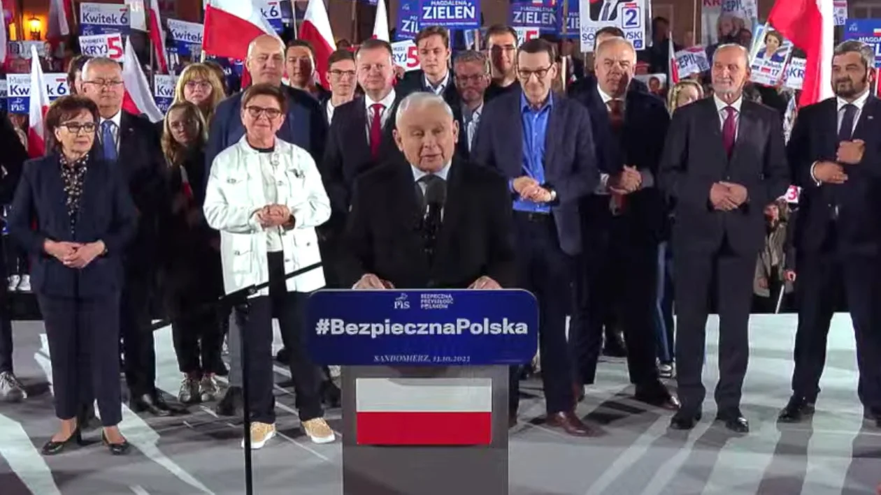 Jarosław Kaczyński w Sandomierzu. Tak wyglądał wiec wyborczy PiS [WIDEO] - Zdjęcie główne