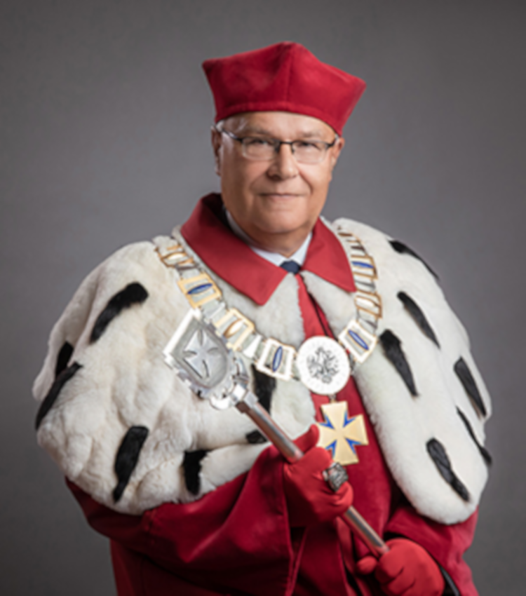 Rektor Uniwersytetu Rzeszowskiego apeluje o nie wyjeżdżanie za granicę - Zdjęcie główne