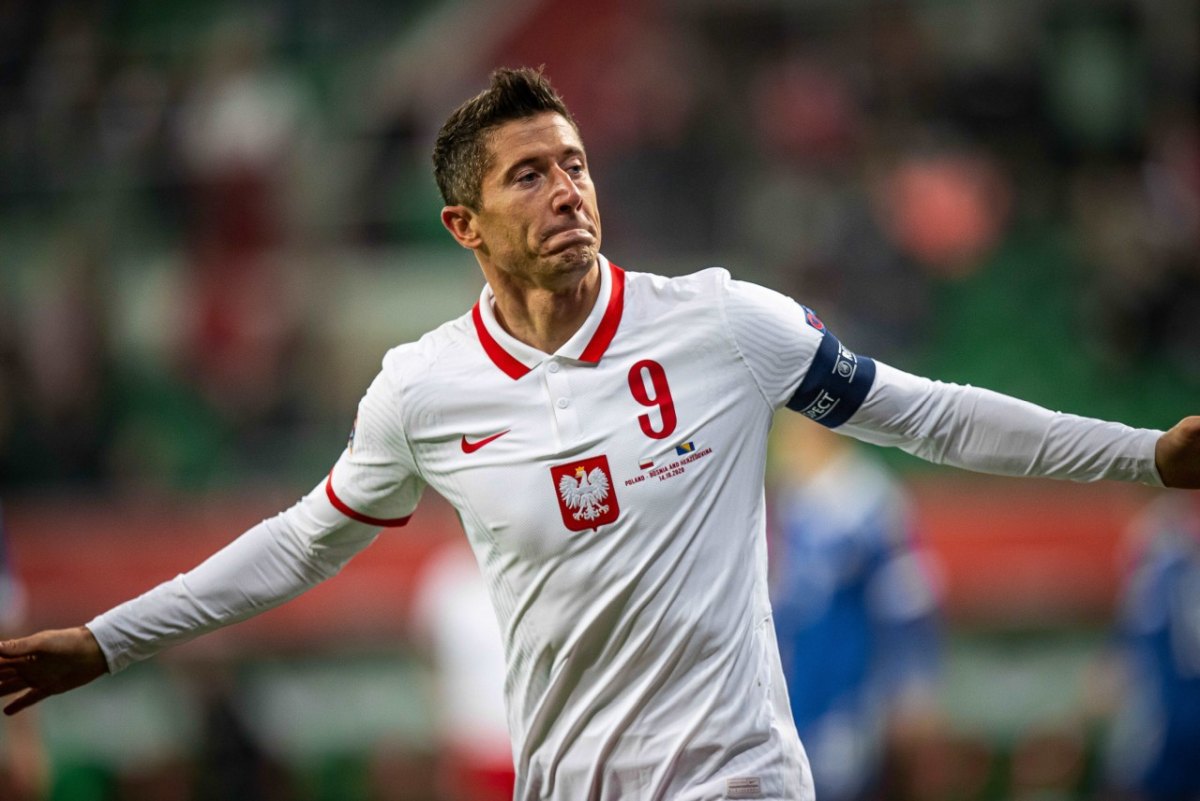 Robert Lewandowski lepszy od Ronaldo i Messiego [WIDEO, OGLĄDAJ GALĘ NA ŻYWO] - Zdjęcie główne