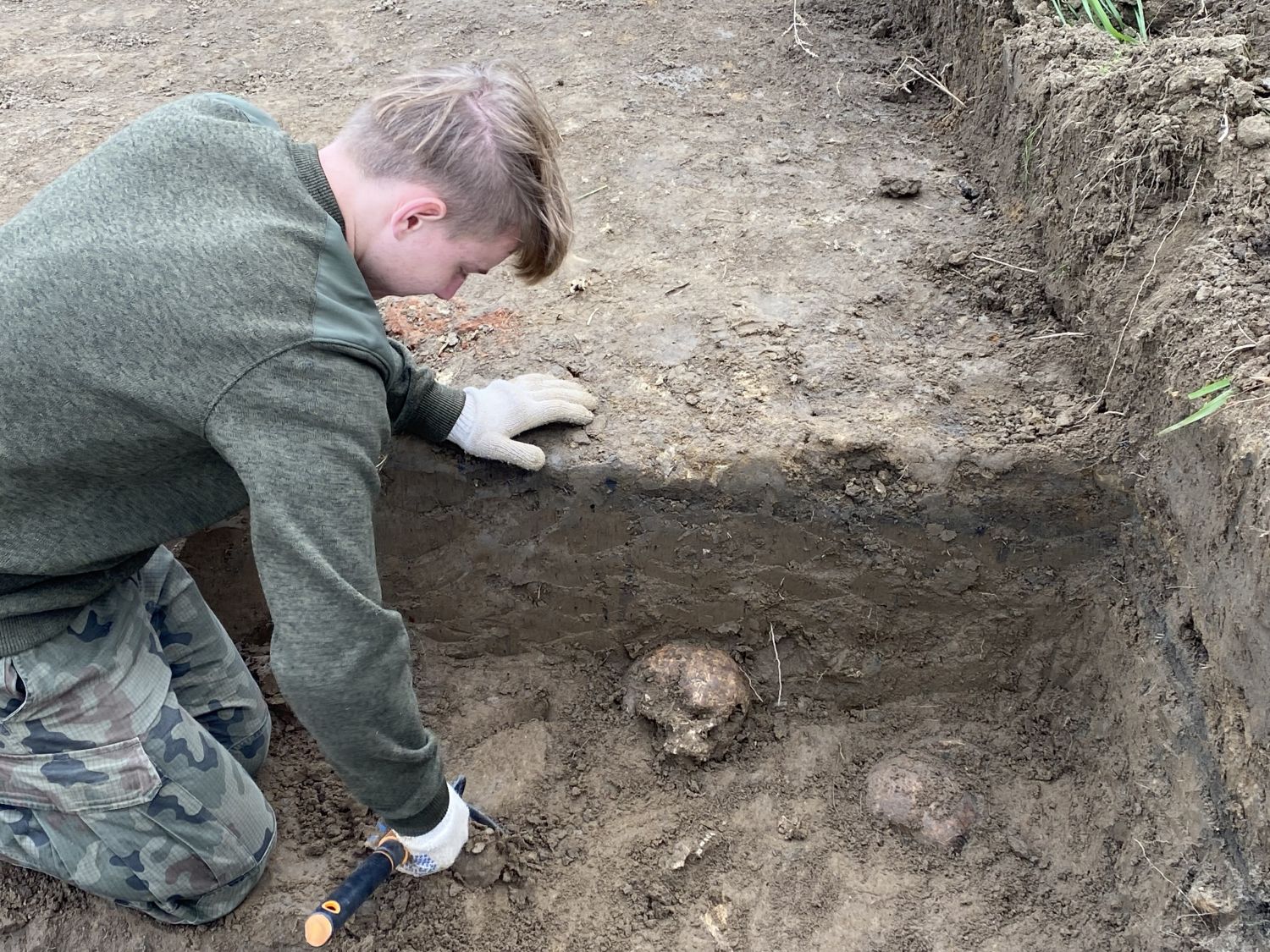 Cmentarzysko w Trześni. Zobacz kolejne fotografie od archeologów [ZDJĘCIA] - Zdjęcie główne