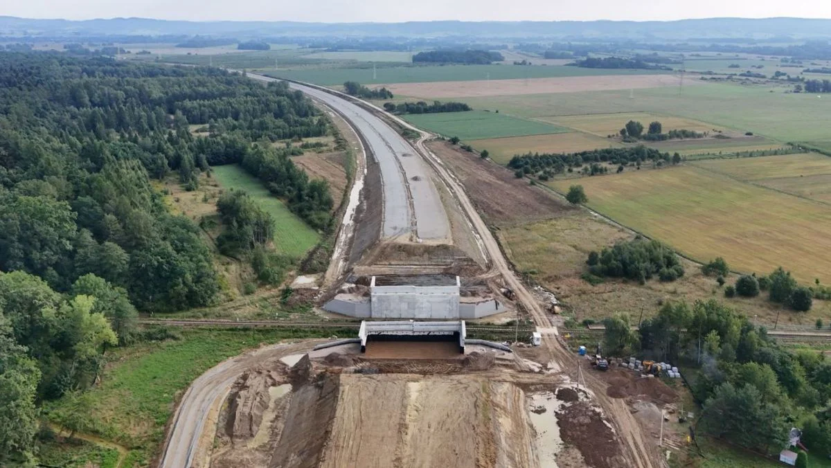 Siedem odcinków drogi S19 w budowie. Jak wygląda stan zaawansowania robót? [ZDJĘCIA, MAPA] - Zdjęcie główne