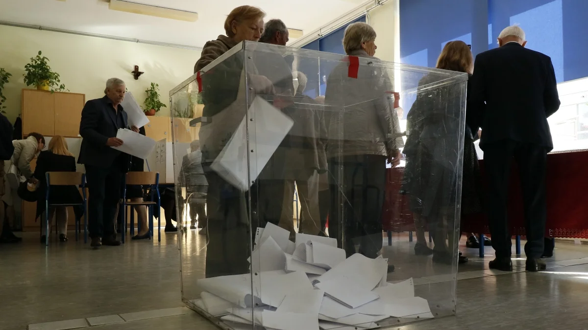 Wybory samorządowe 2024: Znamy frekwencję z godziny 17. Tylu wyborców poszło już do urn w Tarnobrzegu - Zdjęcie główne