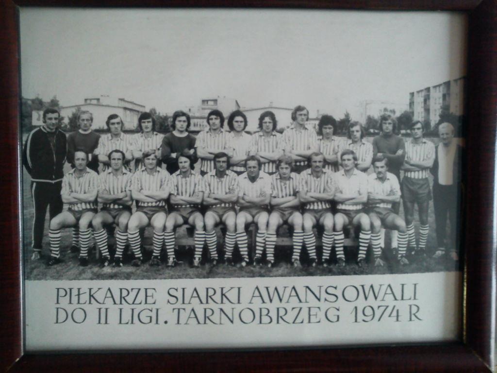 Piłkarze Siarki Tarnobrzeg - awans II liga 1974.