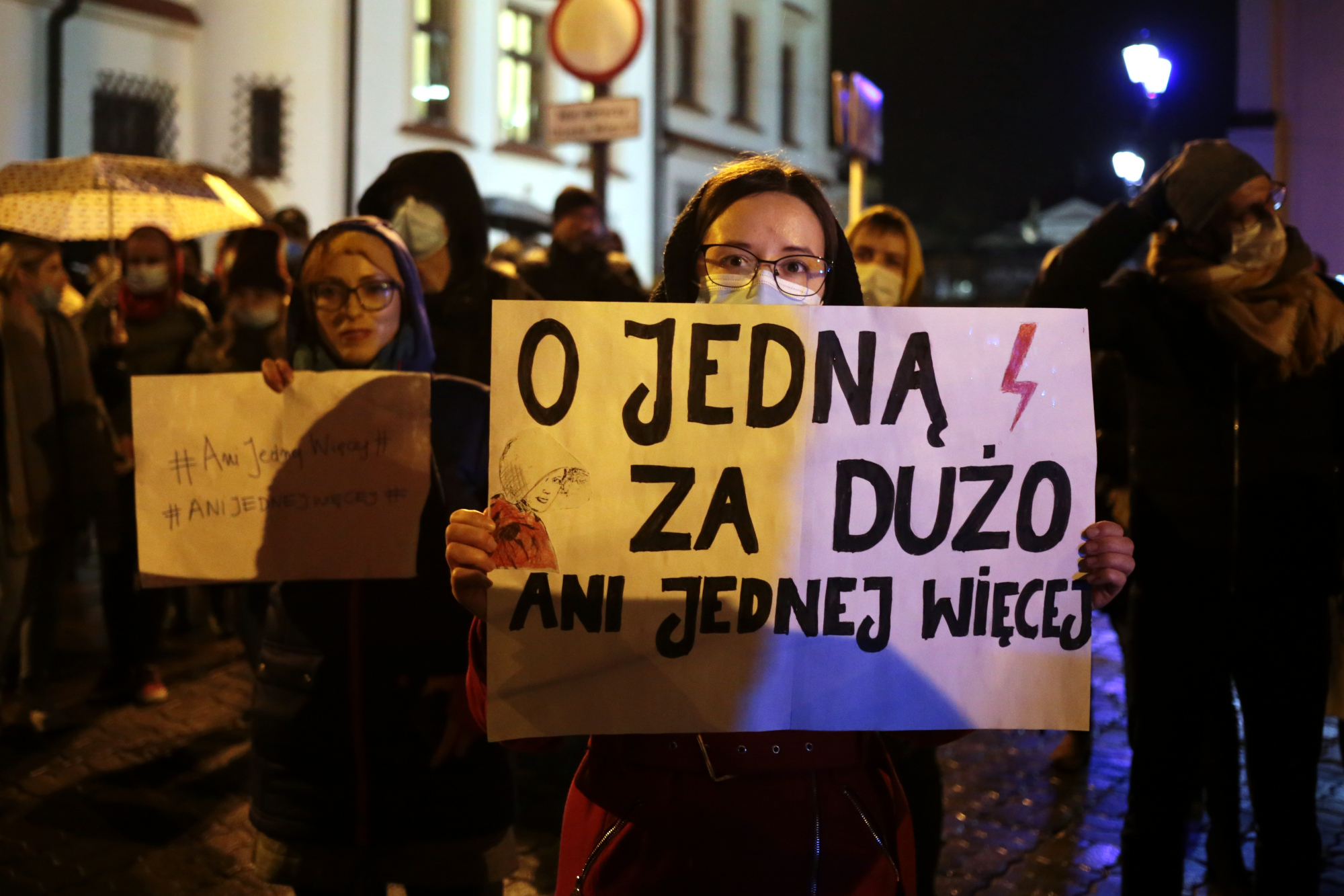 Marsz "Ani jednej więcej!" w Rzeszowie. Hańba politykom prawicy [ZDJĘCIA] - Zdjęcie główne