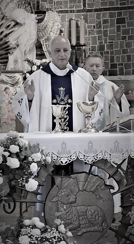 zmarły ksiądz Jan Krzywiński