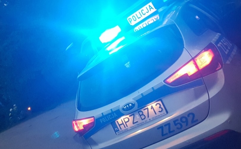 Kobieta zginęła pod kołami samochodu - Zdjęcie główne