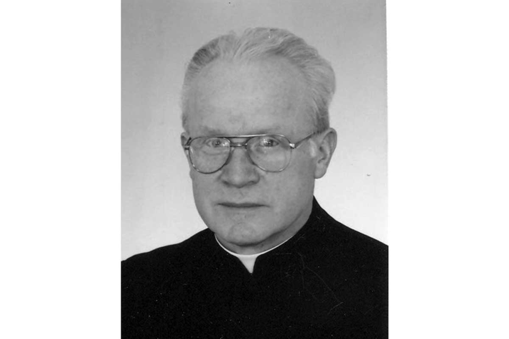 Ostatnie pożegnanie księdza prałata Mariana Molgi. Kapelana Jego Świątobliwości - Zdjęcie główne
