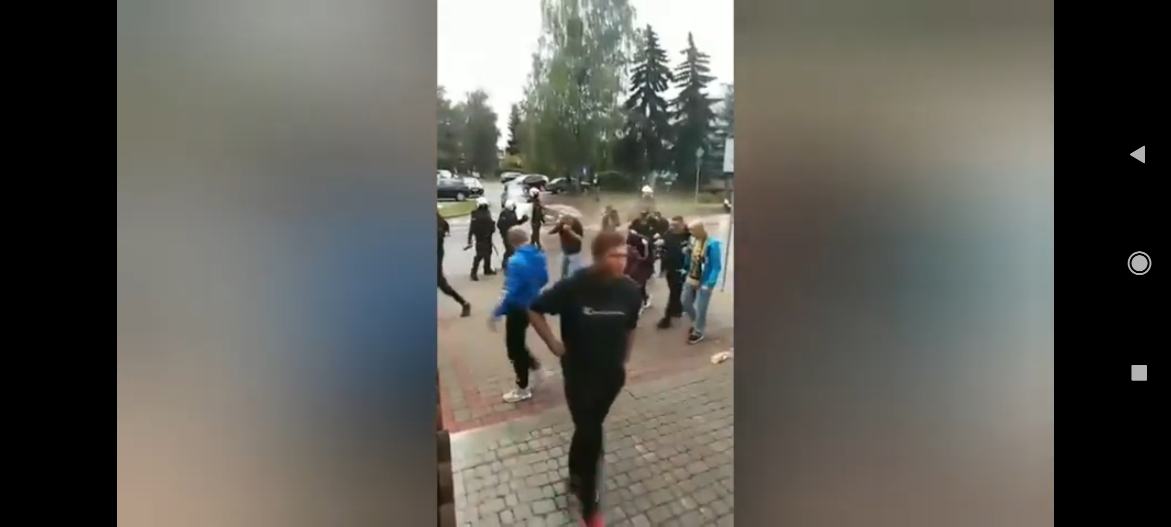 Komendant policji w Tarnobrzegu chce wyjaśnień! Będą kary za wydarzenia po derbach? [VIDEO] - Zdjęcie główne