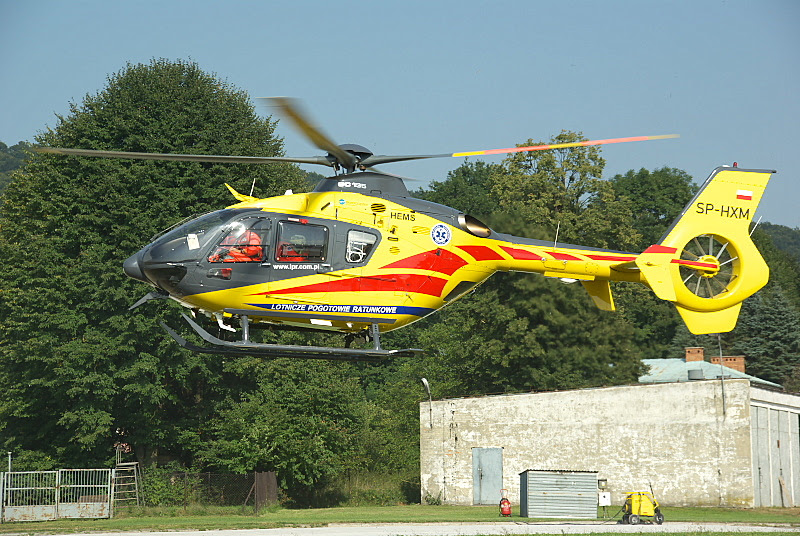 Dwumiesięczne NIEMOWLĘ z oparzeniami przetransportowane helikopterem do szpitala [VIDEO] - Zdjęcie główne