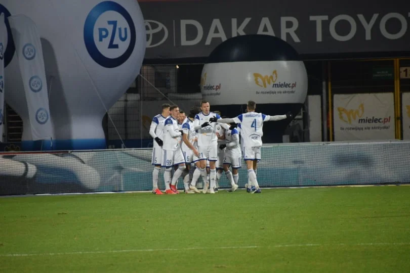 Stal Mielec - Wisła Płock. Przewijaj kolejne slajdy.