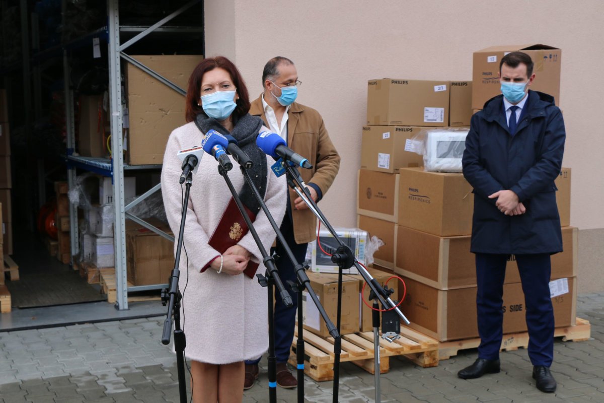 Do 17 podkarpackich szpitali trafi 76 respiratorów - Zdjęcie główne