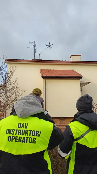Dron sprawdza czym palą w piecach mieszkańcy Rzeszowa.
