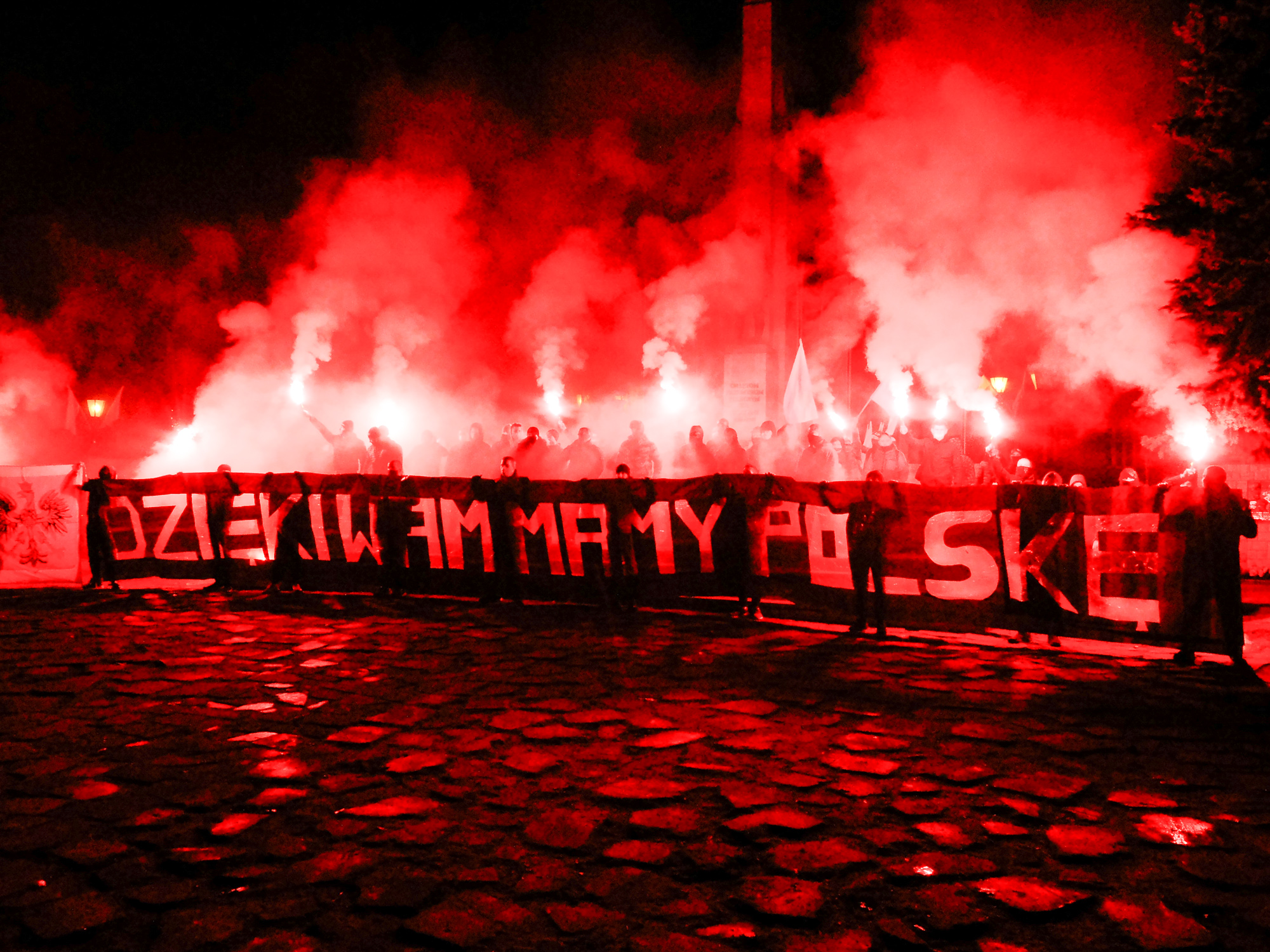Kibice Czuwaju Przemyśl upamiętnili 102. rocznicę odzyskania niepodległości [ZDJĘCIA] - Zdjęcie główne