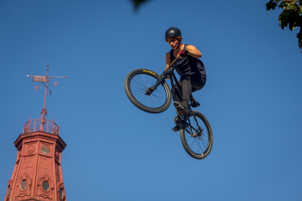 Akrobacje na rowerach podczas BikeTown [FOTO] - Zdjęcie główne