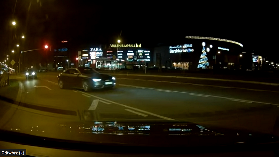 W centrum Rzeszowa jechali pod prąd. CZOŁÓWKA wisiała w powietrzu [FILM] - Zdjęcie główne