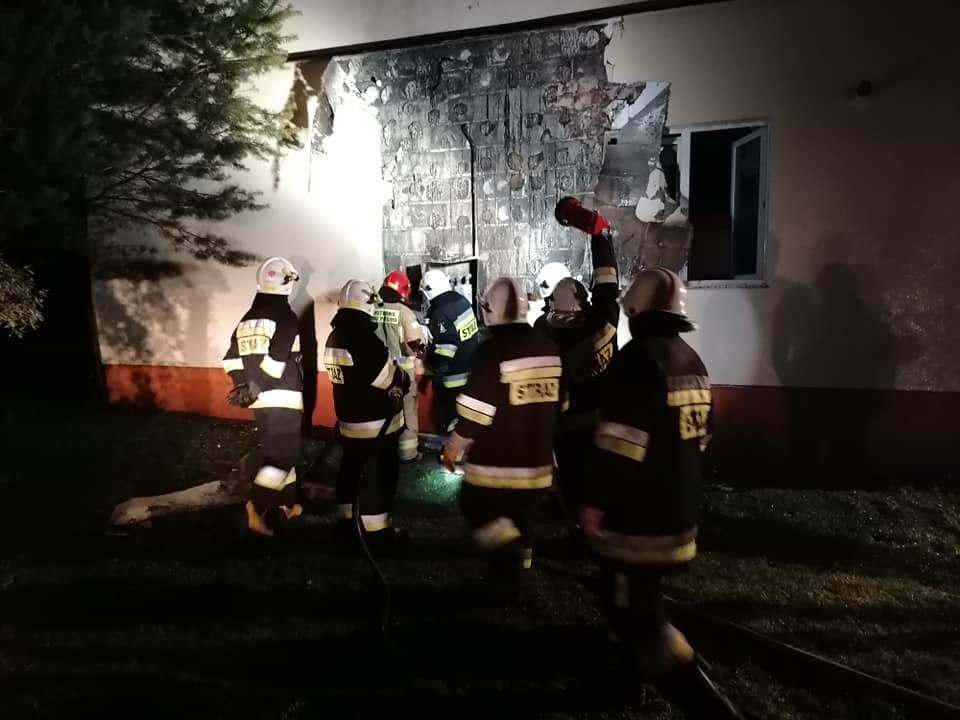 W domu wybuchł pożar. Rozszczelniona instalacja gazowa [FOTO] - Zdjęcie główne