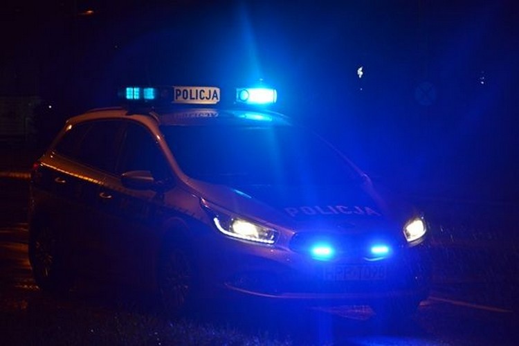 Pijany przejechał po leżącym na drodze - Zdjęcie główne
