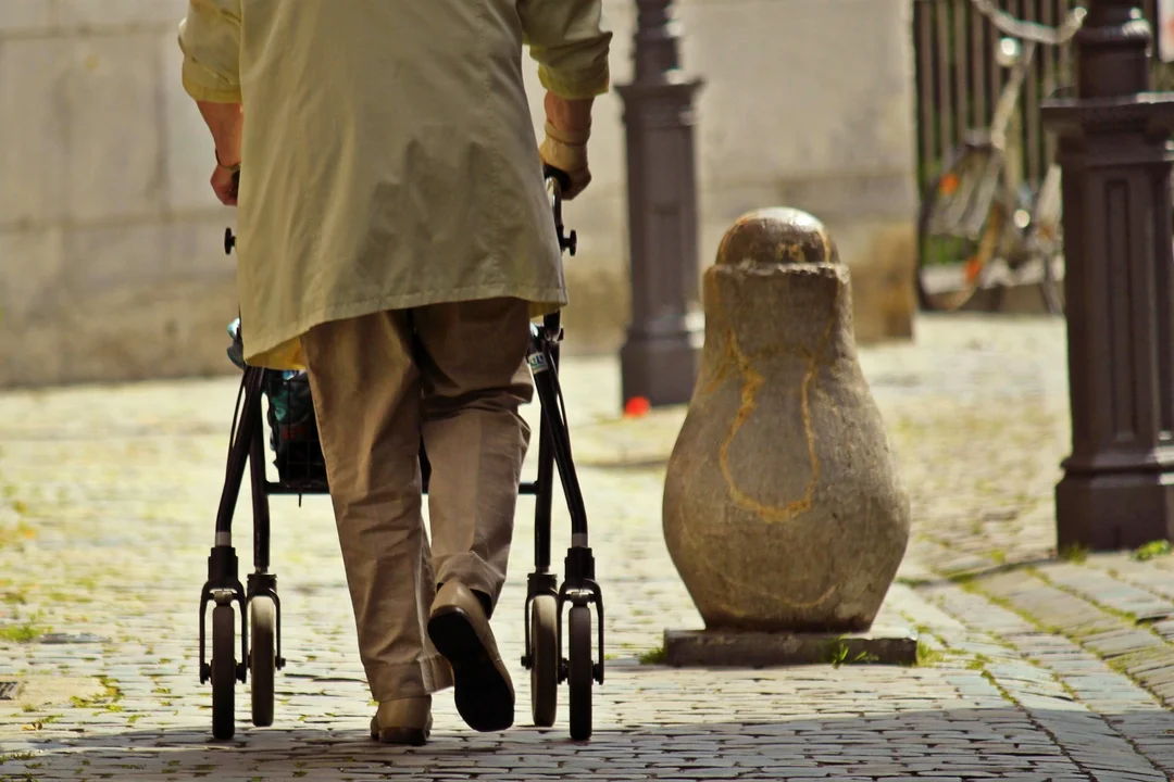 4 tysiące zł dodatkowej emerytury. Sprawdź, do kogo trafiają  - Zdjęcie główne