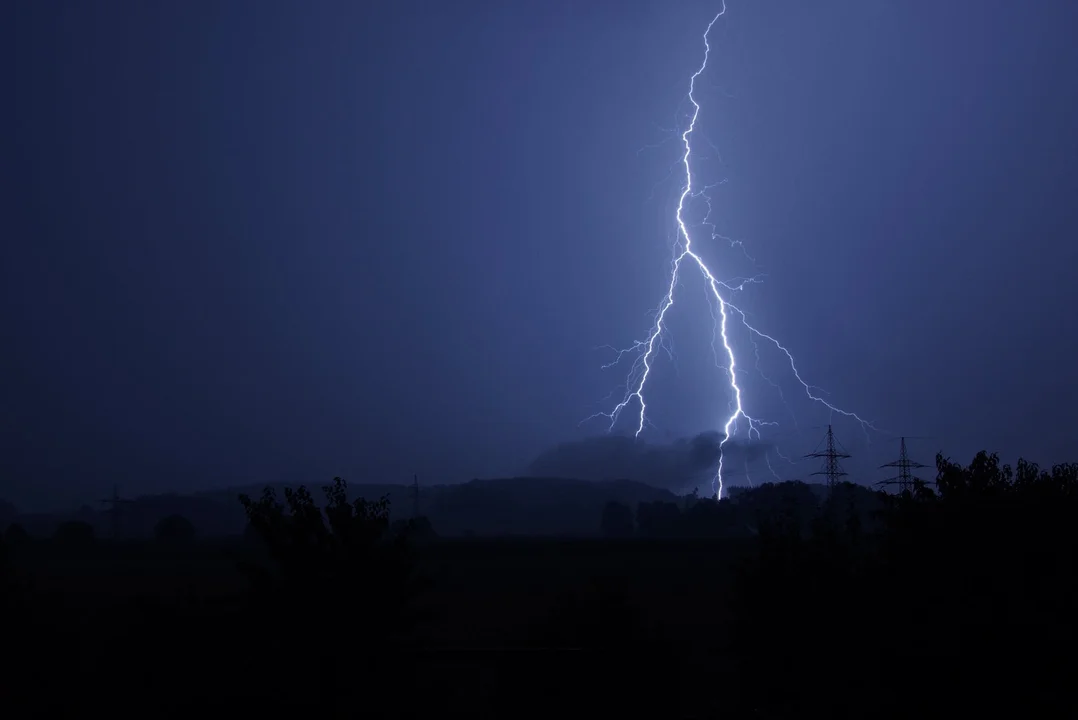 Żar lejący się z nieba i burzowy alert dla Podkarpacia! Sprawdź radar online [AKTUALIZACJA] - Zdjęcie główne