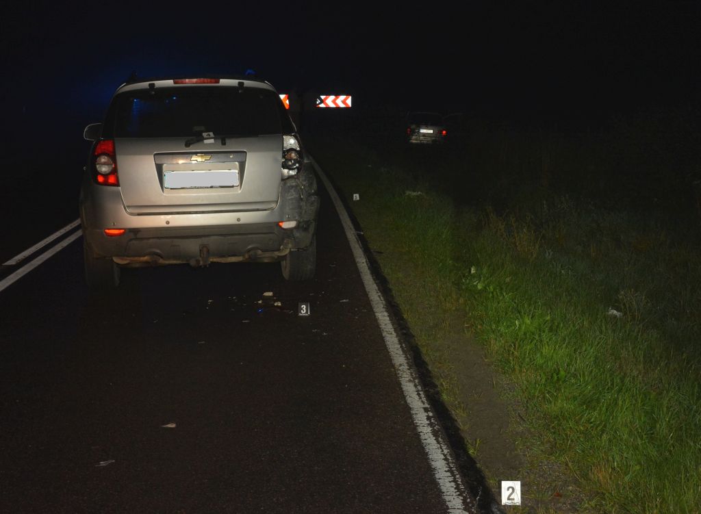 O krok od tragedii! Wpadł w poślizg, uderzył w inny pojazd. Trzy osoby ranne! [ZDJĘCIA] - Zdjęcie główne