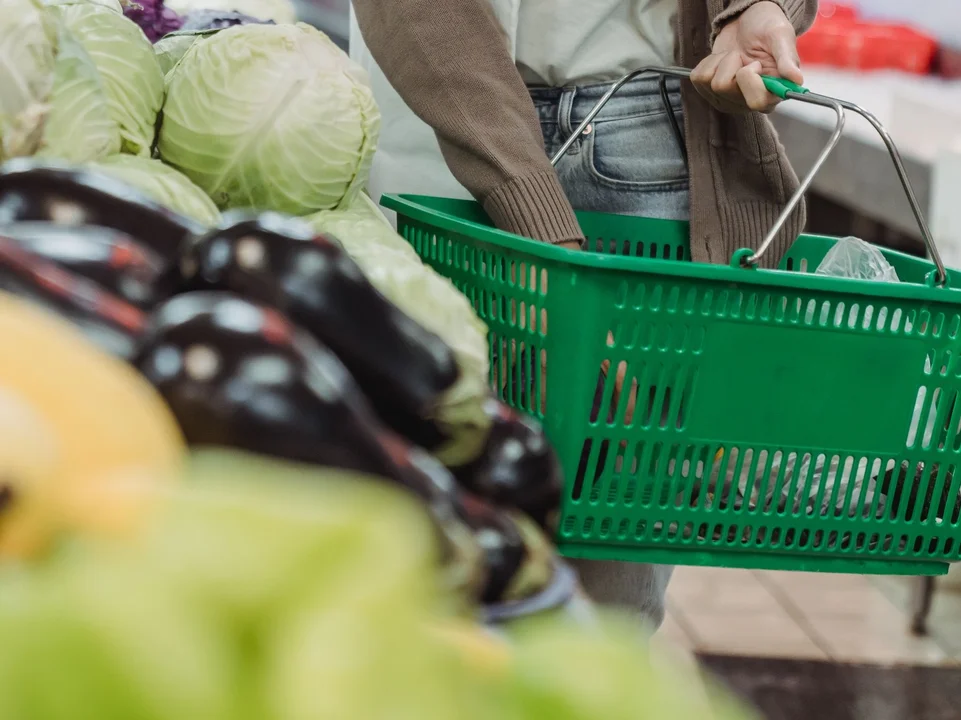 Zakupy na Wielkanoc. Do której otwarte są sklepy w Wielki Piątek, sobotę, a także Poniedziałek Wielkanocny - Zdjęcie główne